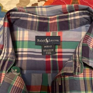 Boys long sleeve shirt like new size M10-12 in good condition